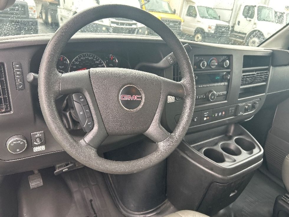 Light Duty Box Truck-Light and Medium Duty Trucks-GMC-2021-Savana G33503-Little Rock-AR-113,803\n\t\tmiles-$ 27,000 - Image 15
