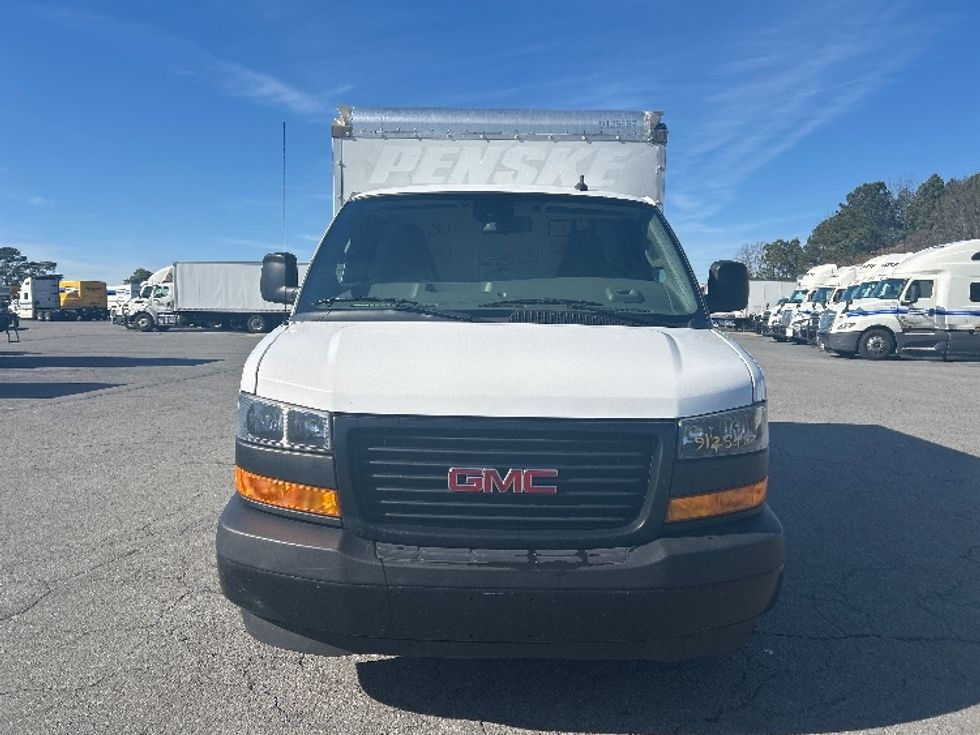 Light Duty Box Truck-Light and Medium Duty Trucks-GMC-2021-Savana G33503-Little Rock-AR-114,114\n\t\tmiles-$ 27,000 - Image 2
