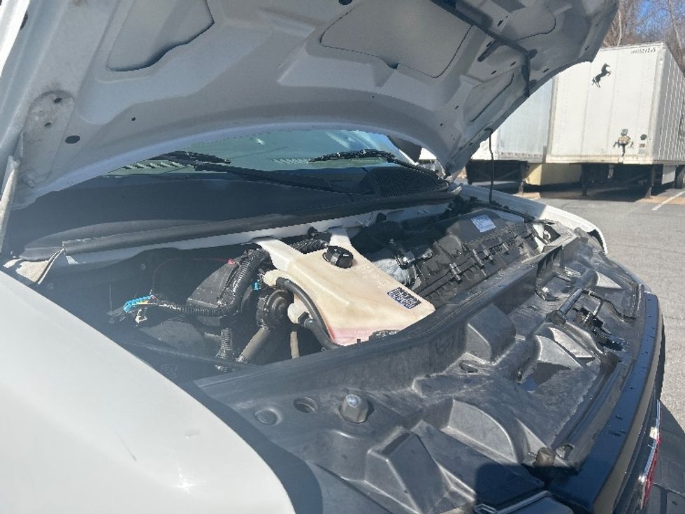 Light Duty Box Truck-Light and Medium Duty Trucks-GMC-2021-Savana G33503-Little Rock-AR-114,114\n\t\tmiles-$ 27,000 - Image 21