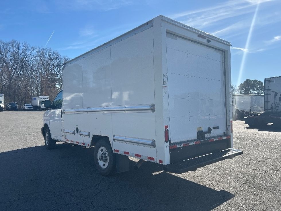 Light Duty Box Truck-Light and Medium Duty Trucks-GMC-2021-Savana G33503-Little Rock-AR-114,114\n\t\tmiles-$ 27,000 - Image 5