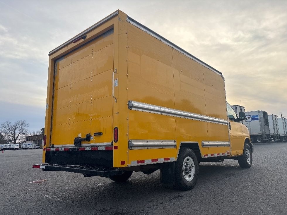 Light Duty Box Truck-Light and Medium Duty Trucks-GMC-2021-Savana G33503-Little Rock-AR-119,213\n\t\tmiles-$ 24,750 - Image 13