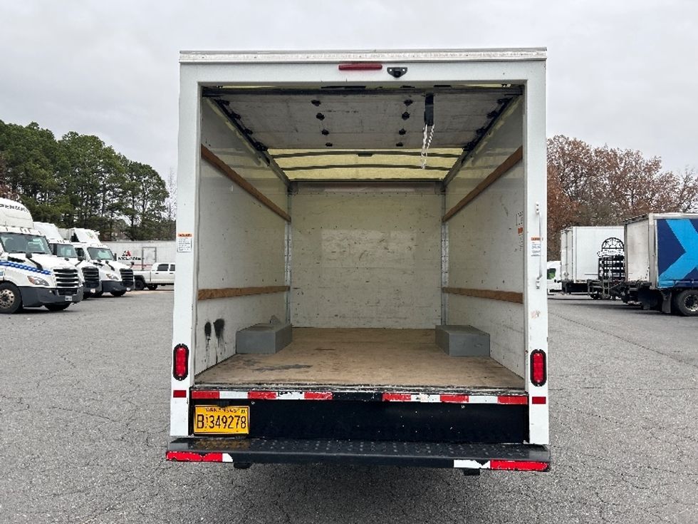 Light Duty Box Truck-Light and Medium Duty Trucks-GMC-2021-Savana G33503-Little Rock-AR-120,103\n\t\tmiles-$ 26,250 - Image 7