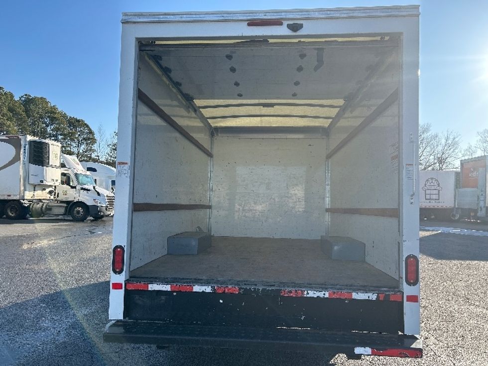 Light Duty Box Truck-Light and Medium Duty Trucks-GMC-2021-Savana G33503-Little Rock-AR-123,485\n\t\tmiles-$ 26,500 - Image 7