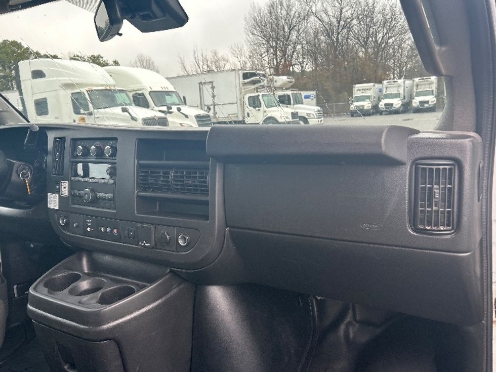 Light Duty Box Truck-Light and Medium Duty Trucks-GMC-2021-Savana G33503-Little Rock-AR-131,127\n\t\tmiles-$ 24,750 - Image 18