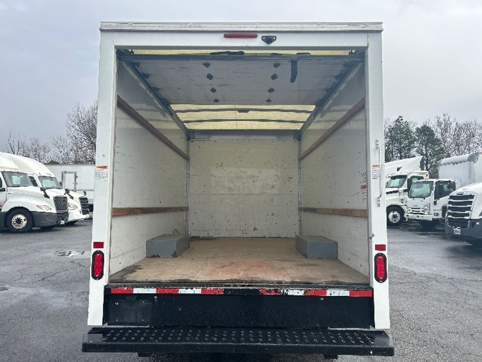 Light Duty Box Truck-Light and Medium Duty Trucks-GMC-2021-Savana G33503-Little Rock-AR-131,127\n\t\tmiles-$ 24,750 - Image 7