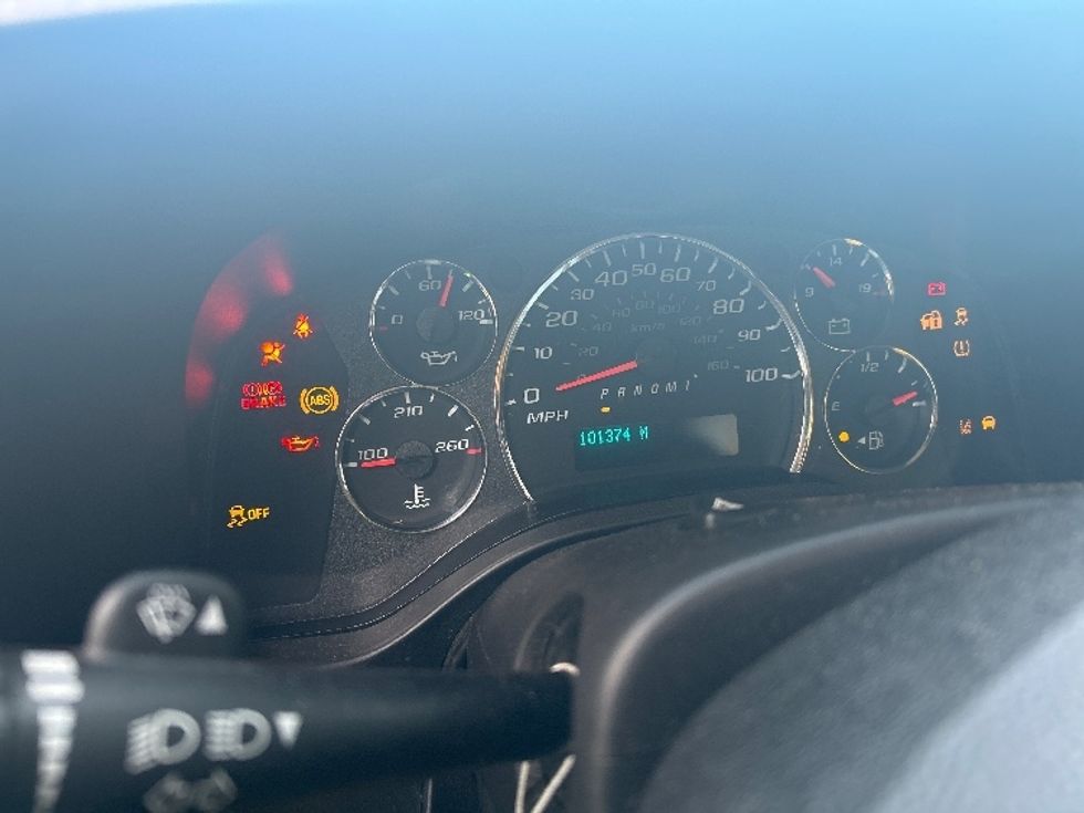 Light Duty Box Truck-Light and Medium Duty Trucks-GMC-2021-Savana G33503-Londonderry-NH-101,374\n\t\tmiles-$ 24,750 - Image 15