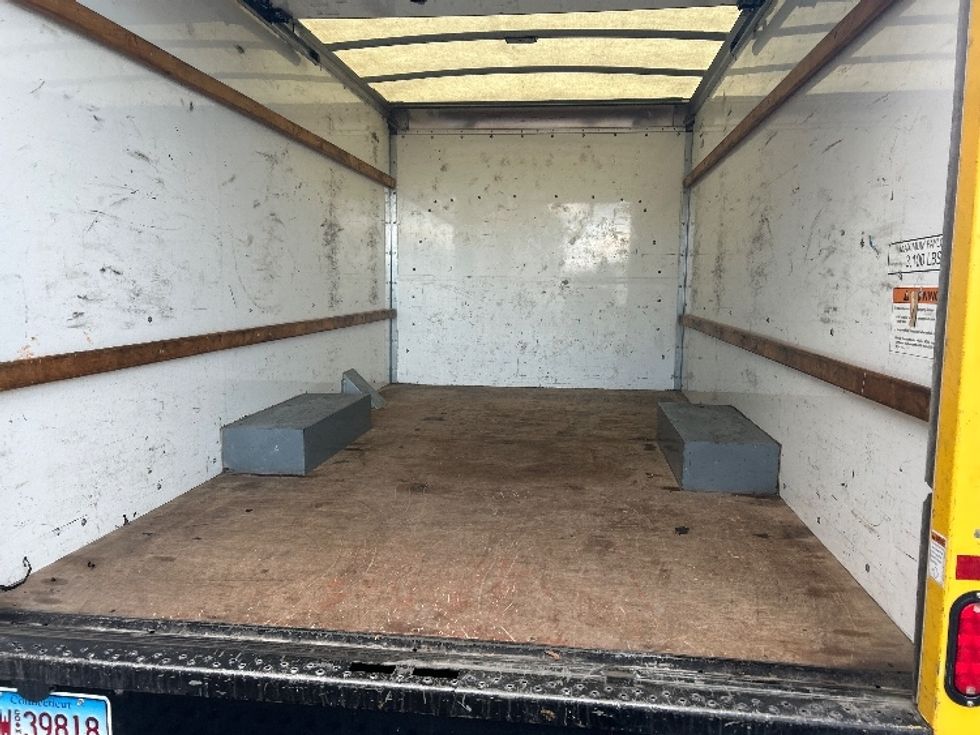 Light Duty Box Truck-Light and Medium Duty Trucks-GMC-2021-Savana G33503-Londonderry-NH-101,374\n\t\tmiles-$ 24,750 - Image 8