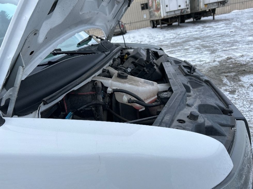 Light Duty Box Truck-Light and Medium Duty Trucks-GMC-2021-Savana G33503-Londonderry-NH-104,794\n\t\tmiles-$ 26,750 - Image 23