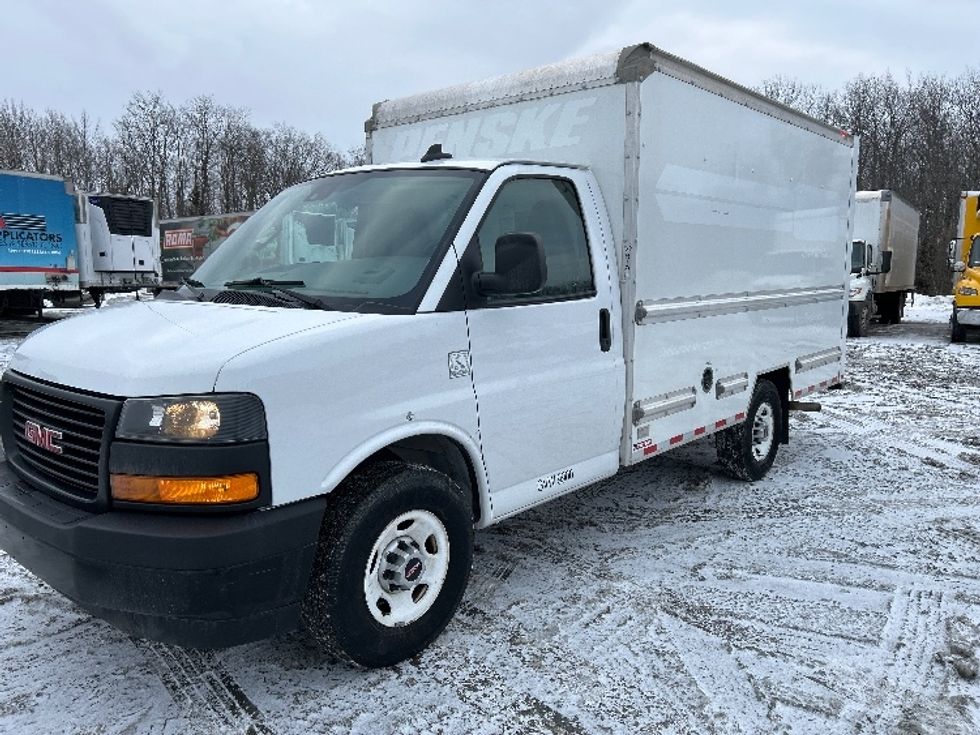 Light Duty Box Truck-Light and Medium Duty Trucks-GMC-2021-Savana G33503-Londonderry-NH-104,794\n\t\tmiles-$ 26,750 - Image 5