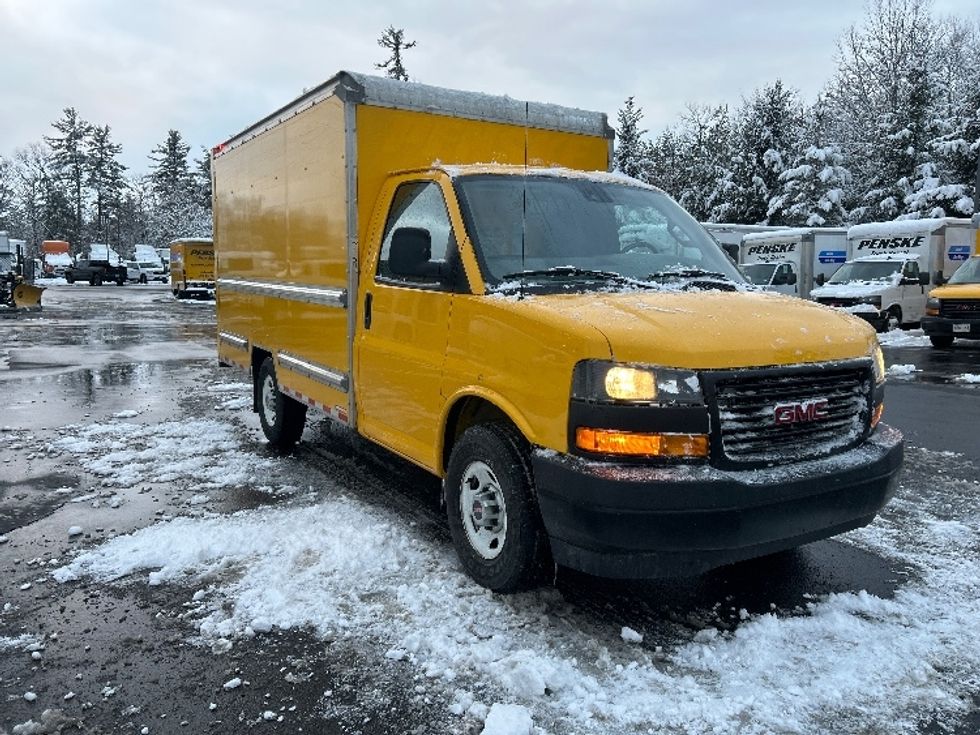 Light Duty Box Truck-Light and Medium Duty Trucks-GMC-2021-Savana G33503-Londonderry-NH-106,525\n\t\tmiles-$ 24,250 - Image 1