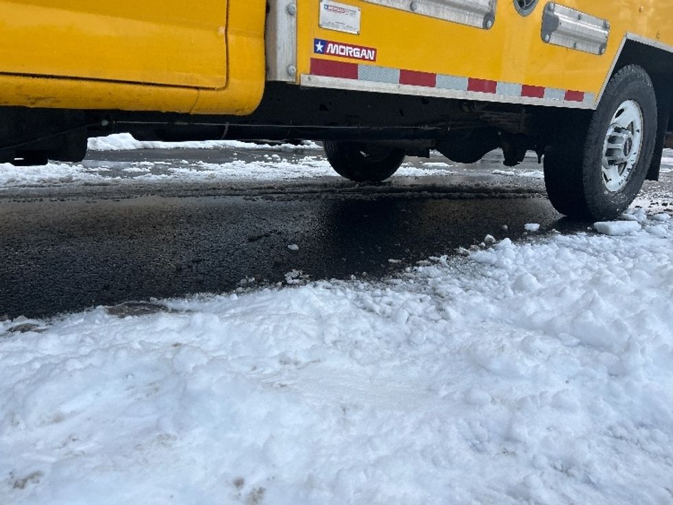 Light Duty Box Truck-Light and Medium Duty Trucks-GMC-2021-Savana G33503-Londonderry-NH-106,525\n\t\tmiles-$ 24,250 - Image 5