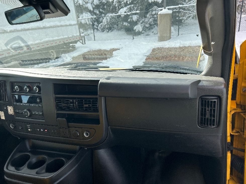 Light Duty Box Truck-Light and Medium Duty Trucks-GMC-2021-Savana G33503-Londonderry-NH-107,953\n\t\tmiles-$ 24,000 - Image 21