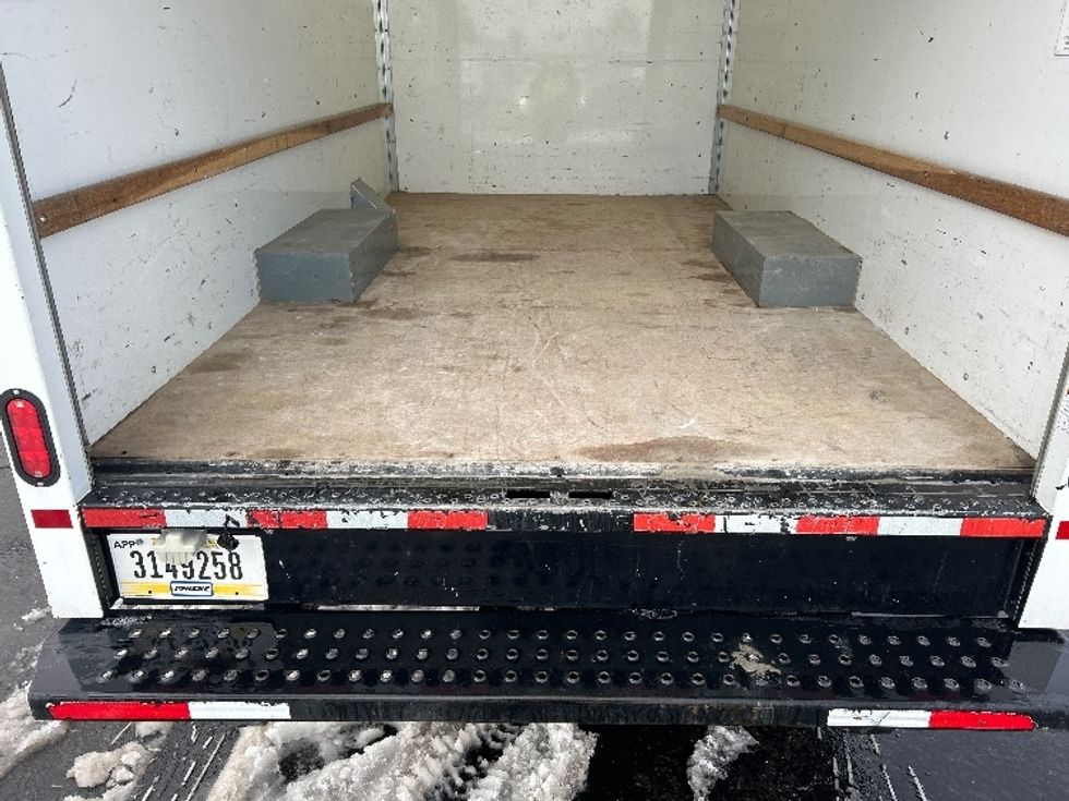 Light Duty Box Truck-Light and Medium Duty Trucks-GMC-2021-Savana G33503-Londonderry-NH-112,895\n\t\tmiles-$ 25,750 - Image 10