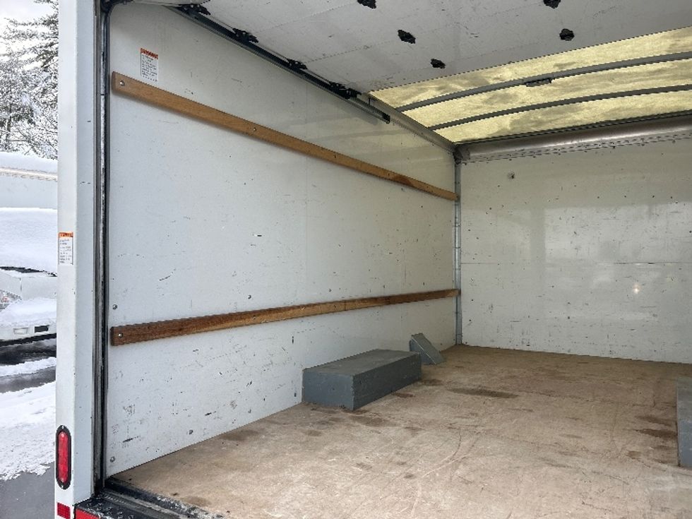 Light Duty Box Truck-Light and Medium Duty Trucks-GMC-2021-Savana G33503-Londonderry-NH-112,895\n\t\tmiles-$ 25,750 - Image 11