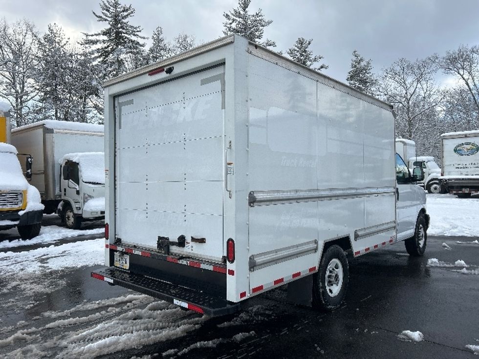 Light Duty Box Truck-Light and Medium Duty Trucks-GMC-2021-Savana G33503-Londonderry-NH-112,895\n\t\tmiles-$ 25,750 - Image 13