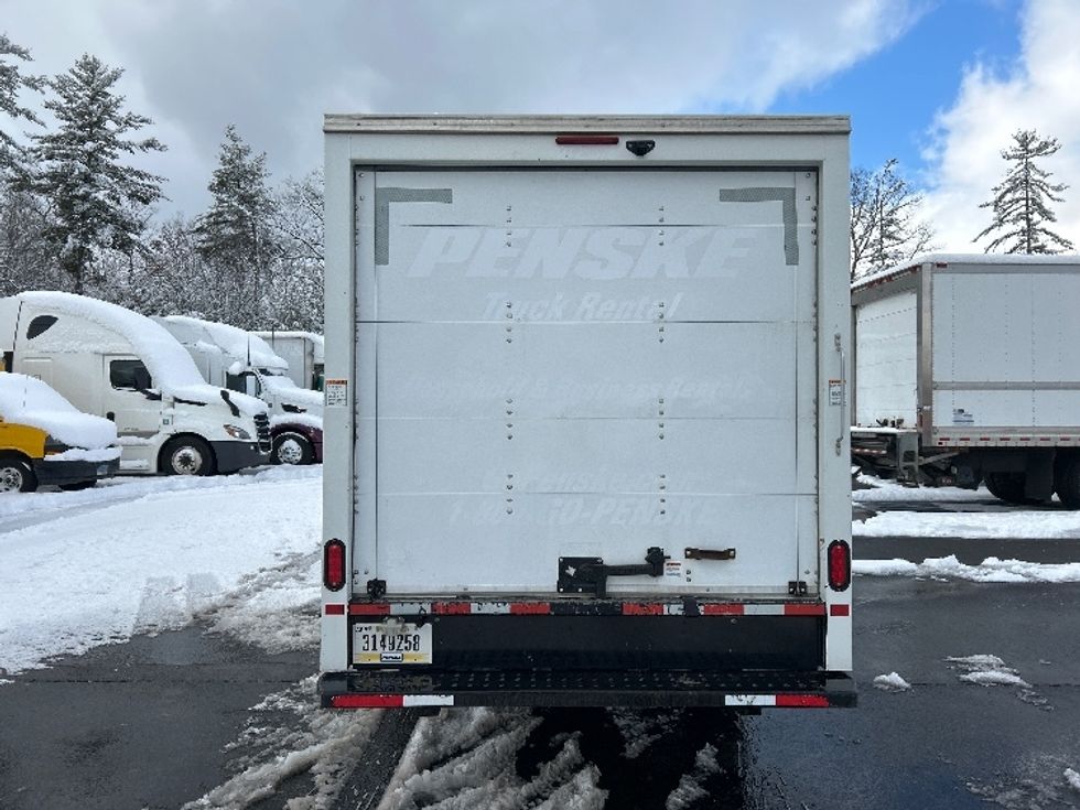 Light Duty Box Truck-Light and Medium Duty Trucks-GMC-2021-Savana G33503-Londonderry-NH-112,895\n\t\tmiles-$ 25,750 - Image 7