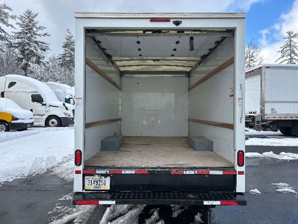 Light Duty Box Truck-Light and Medium Duty Trucks-GMC-2021-Savana G33503-Londonderry-NH-112,895\n\t\tmiles-$ 25,750 - Image 9