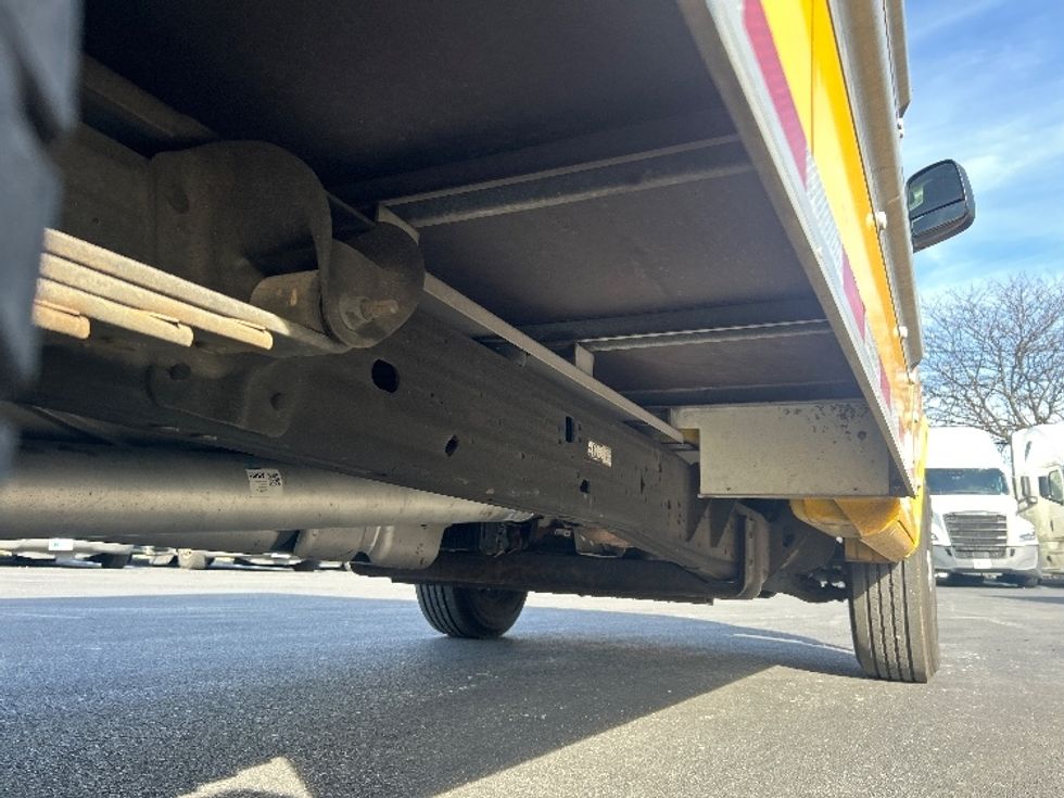 Light Duty Box Truck-Light and Medium Duty Trucks-GMC-2021-Savana G33503-Louisville-KY-122,156\n\t\tmiles-$ 23,250 - Image 14