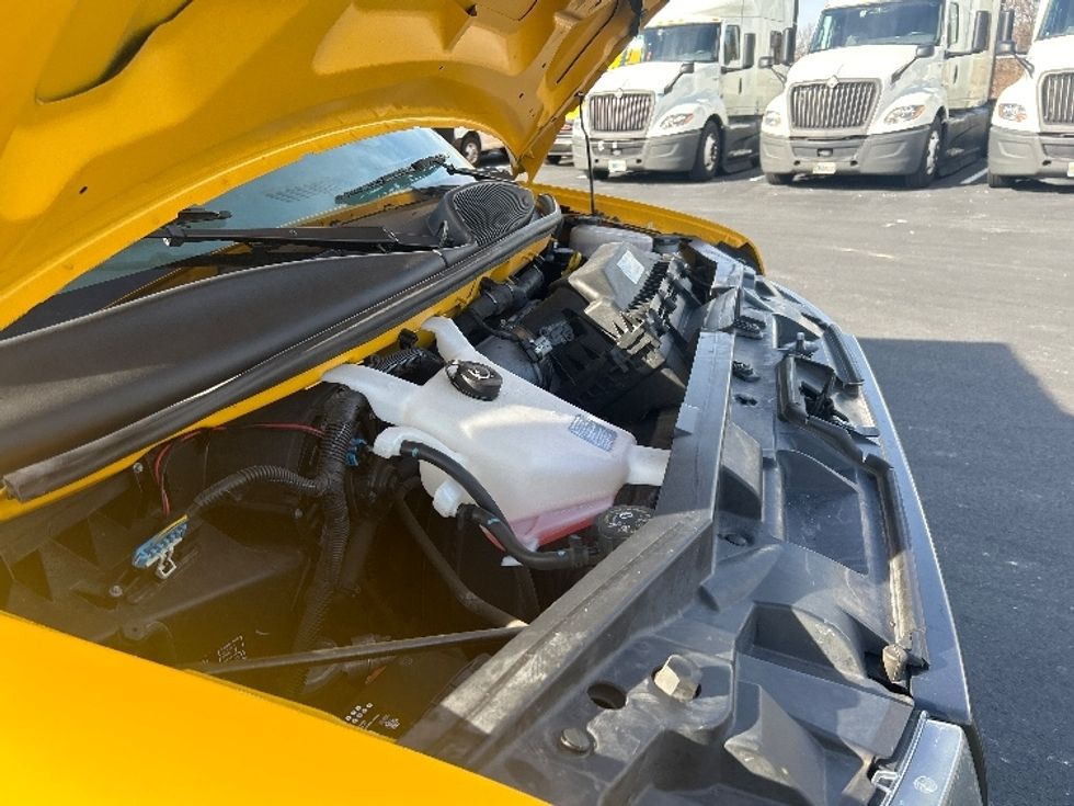 Light Duty Box Truck-Light and Medium Duty Trucks-GMC-2021-Savana G33503-Louisville-KY-122,156\n\t\tmiles-$ 23,250 - Image 23