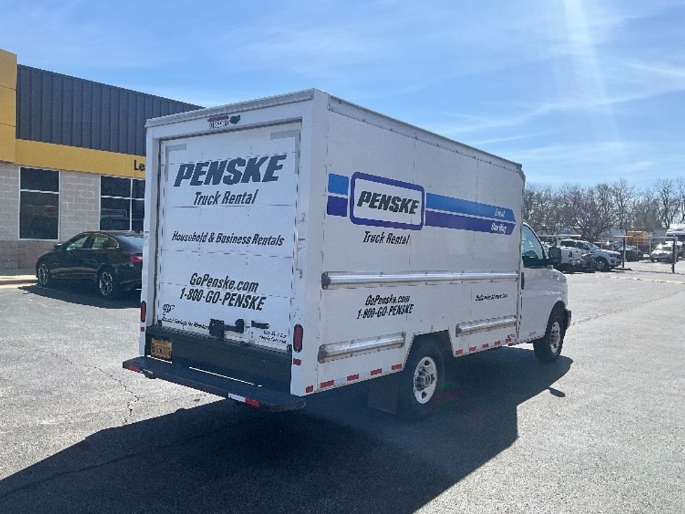 Light Duty Box Truck-Light and Medium Duty Trucks-GMC-2021-Savana G33503-Louisville-KY-130,028\n\t\tmiles-$ 25,000 - Image 11