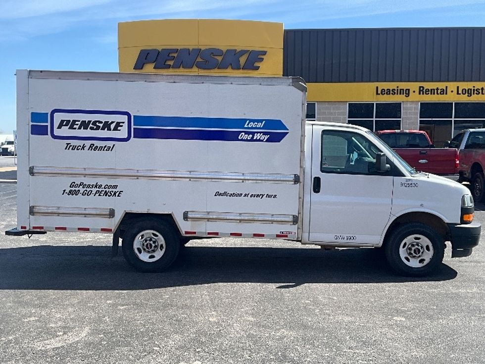 Light Duty Box Truck-Light and Medium Duty Trucks-GMC-2021-Savana G33503-Louisville-KY-130,028\n\t\tmiles-$ 25,000 - Image 13