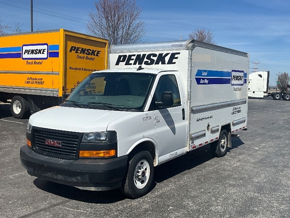 Light Duty Box Truck-Light and Medium Duty Trucks-GMC-2021-Savana G33503-Louisville-KY-130,028\n\t\tmiles-$ 25,000 - Image 3