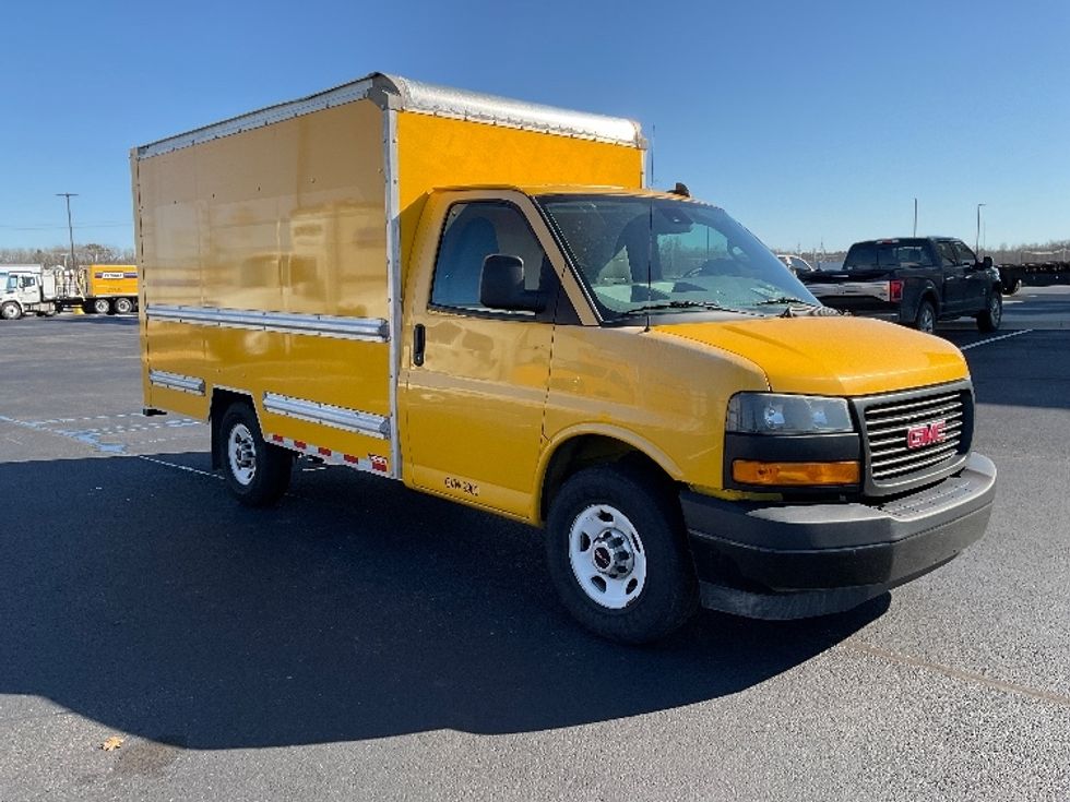 Light Duty Box Truck-Light and Medium Duty Trucks-GMC-2021-Savana G33503-Madison-AL-107,731\n\t\tmiles-$ 26,750 - Image 1