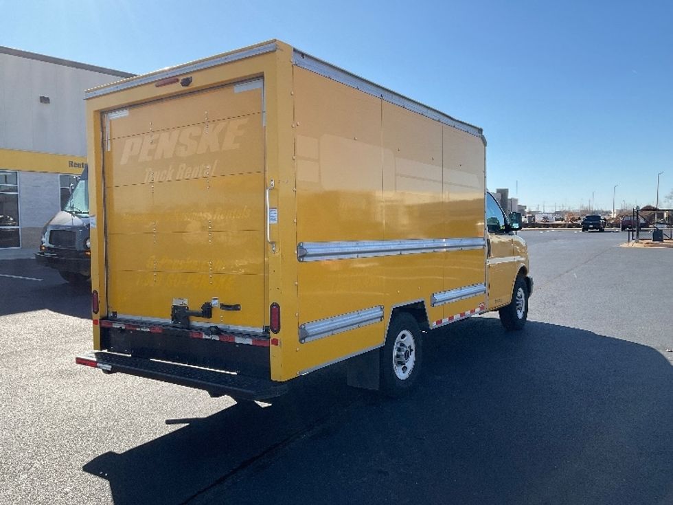 Light Duty Box Truck-Light and Medium Duty Trucks-GMC-2021-Savana G33503-Madison-AL-107,731\n\t\tmiles-$ 26,750 - Image 12