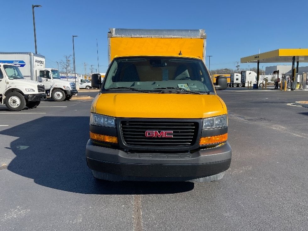 Light Duty Box Truck-Light and Medium Duty Trucks-GMC-2021-Savana G33503-Madison-AL-107,731\n\t\tmiles-$ 26,750 - Image 2