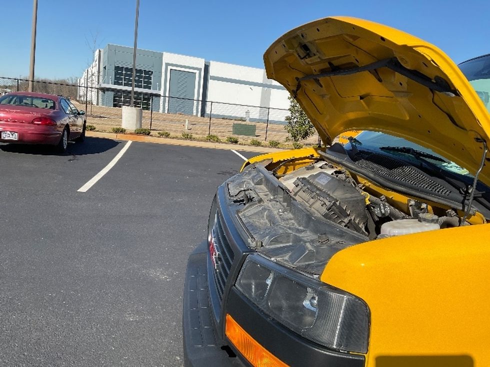 Light Duty Box Truck-Light and Medium Duty Trucks-GMC-2021-Savana G33503-Madison-AL-107,731\n\t\tmiles-$ 26,750 - Image 23