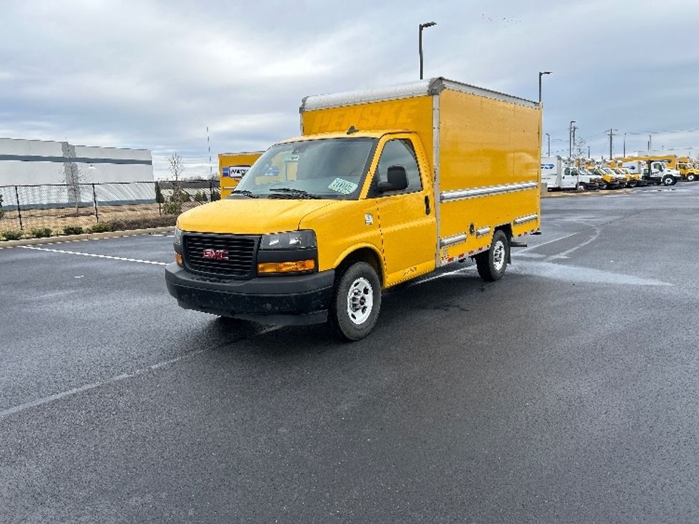 Light Duty Box Truck-Light and Medium Duty Trucks-GMC-2021-Savana G33503-Madison-AL-108,646\n\t\tmiles-$ 26,500 - Image 3