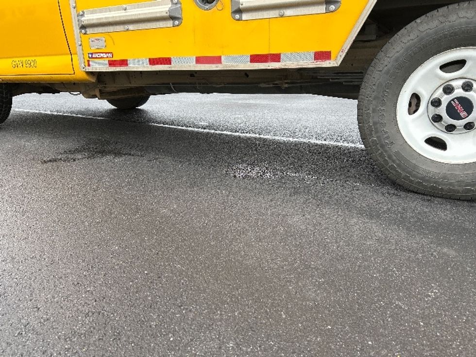 Light Duty Box Truck-Light and Medium Duty Trucks-GMC-2021-Savana G33503-Madison-AL-108,646\n\t\tmiles-$ 26,500 - Image 5