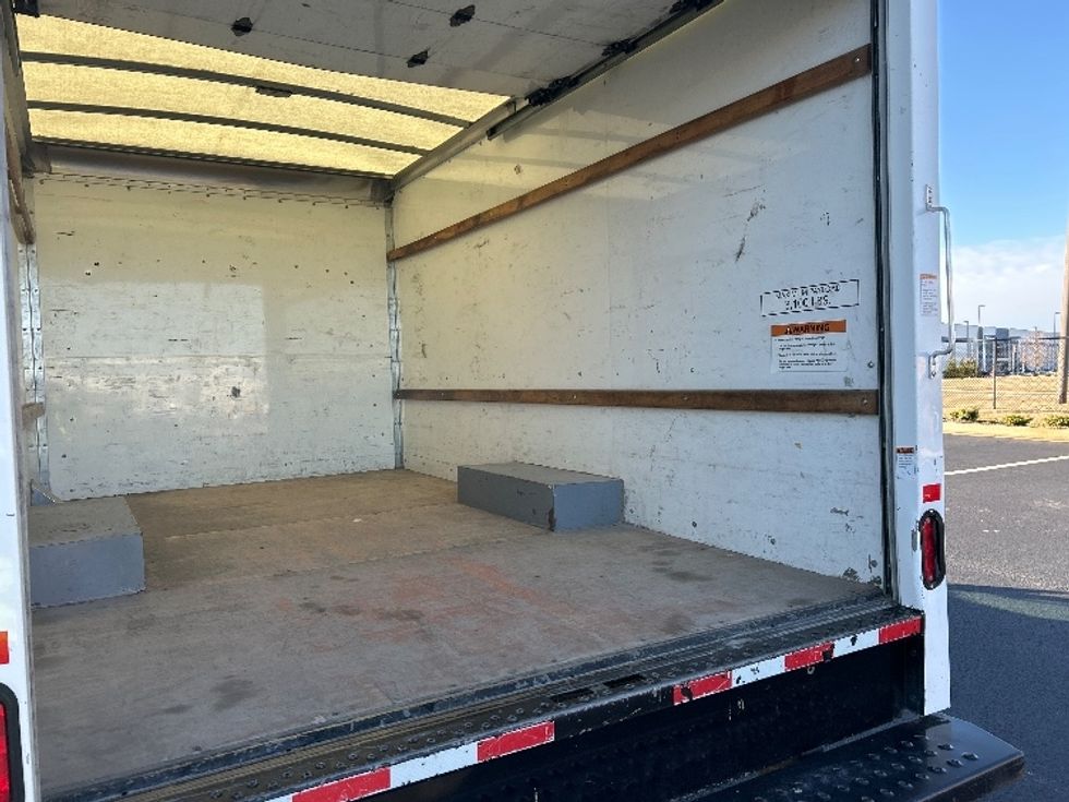 Light Duty Box Truck-Light and Medium Duty Trucks-GMC-2021-Savana G33503-Madison-AL-118,350\n\t\tmiles-$ 28,000 - Image 11