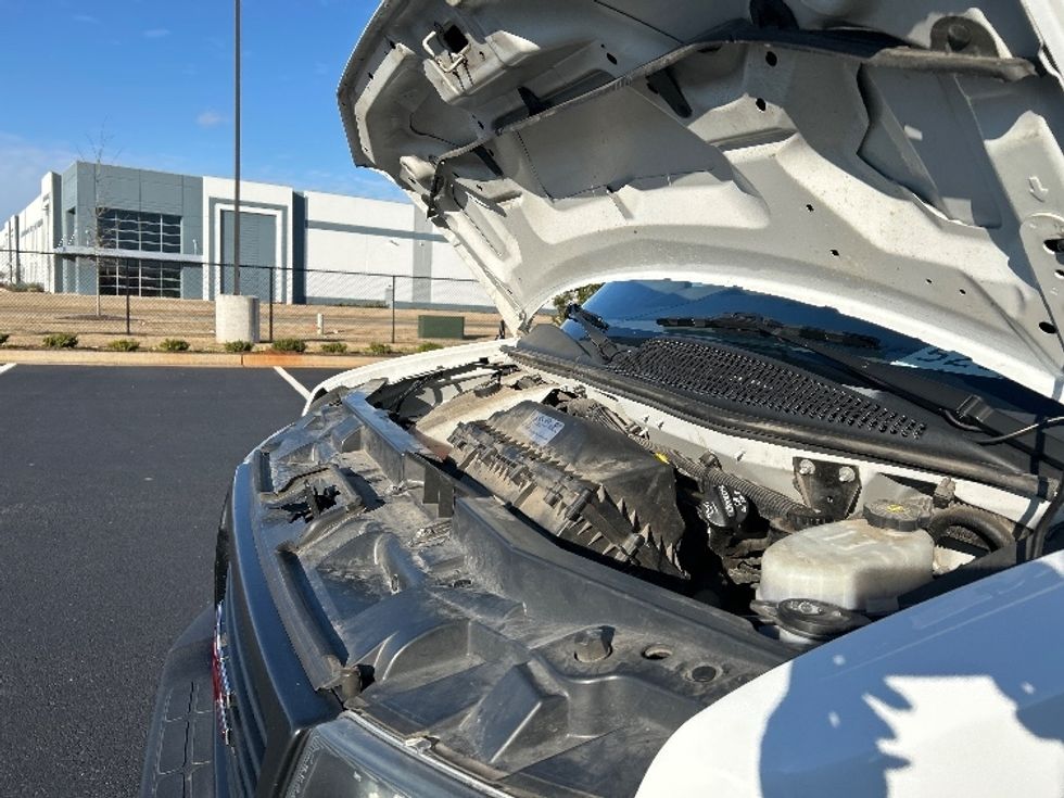 Light Duty Box Truck-Light and Medium Duty Trucks-GMC-2021-Savana G33503-Madison-AL-118,350\n\t\tmiles-$ 28,000 - Image 21