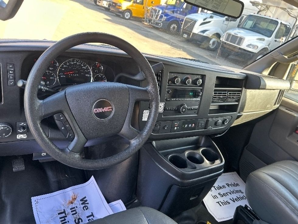 Light Duty Box Truck-Light and Medium Duty Trucks-GMC-2021-Savana G33503-Mebane-NC-104,105\n\t\tmiles-$ 30,250 - Image 17