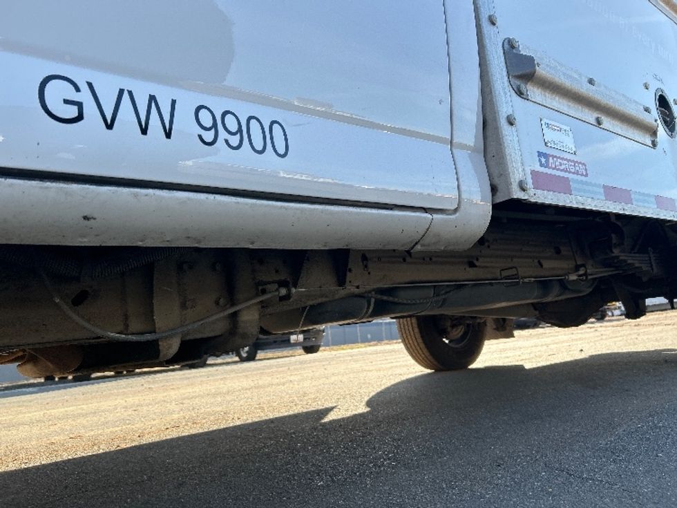 Light Duty Box Truck-Light and Medium Duty Trucks-GMC-2021-Savana G33503-Mebane-NC-104,105\n\t\tmiles-$ 30,250 - Image 5