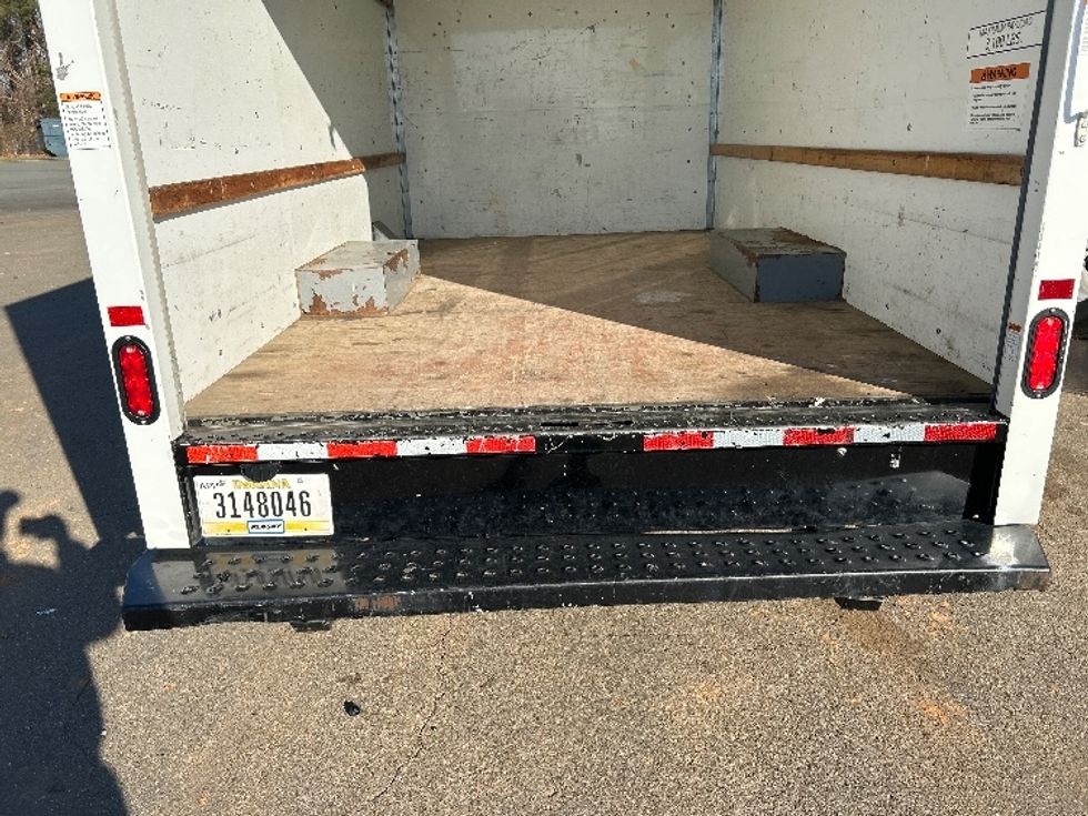 Light Duty Box Truck-Light and Medium Duty Trucks-GMC-2021-Savana G33503-Mebane-NC-104,105\n\t\tmiles-$ 30,250 - Image 9