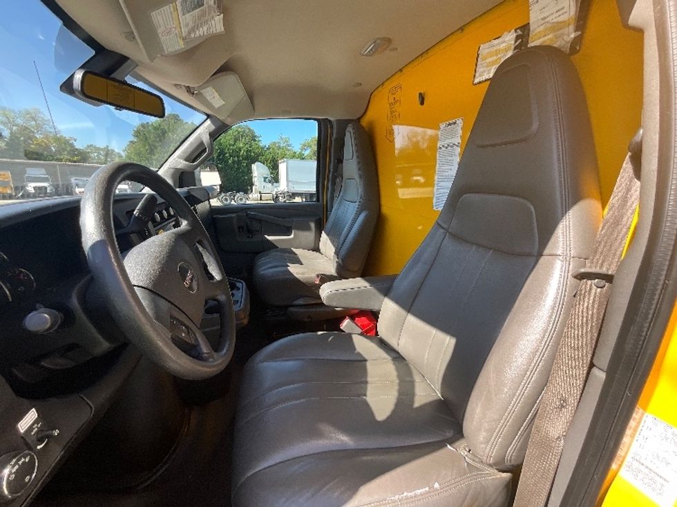 Light Duty Box Truck-Light and Medium Duty Trucks-GMC-2021-Savana G33503-Mebane-NC-104,308\n\t\tmiles-$ 26,750 - Image 19