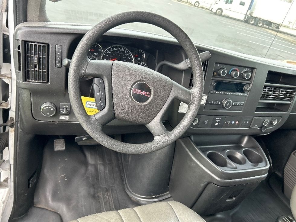 Light Duty Box Truck-Light and Medium Duty Trucks-GMC-2021-Savana G33503-Mebane-NC-104,990\n\t\tmiles-$ 30,000 - Image 16