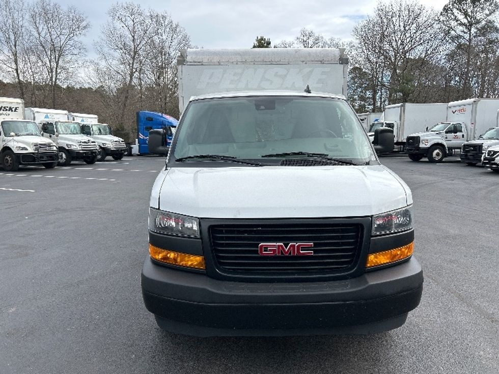 Light Duty Box Truck-Light and Medium Duty Trucks-GMC-2021-Savana G33503-Mebane-NC-104,990\n\t\tmiles-$ 30,000 - Image 2