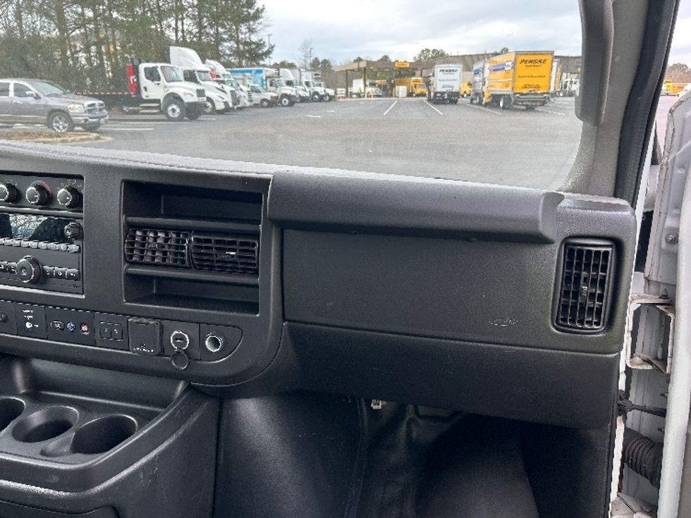 Light Duty Box Truck-Light and Medium Duty Trucks-GMC-2021-Savana G33503-Mebane-NC-104,990\n\t\tmiles-$ 30,000 - Image 20