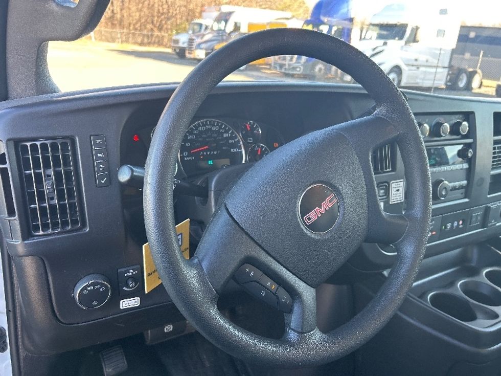 Light Duty Box Truck-Light and Medium Duty Trucks-GMC-2021-Savana G33503-Mebane-NC-107,382\n\t\tmiles-$ 29,750 - Image 17