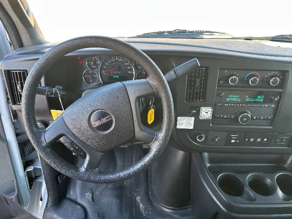 Light Duty Box Truck-Light and Medium Duty Trucks-GMC-2021-Savana G33503-Mebane-NC-107,382\n\t\tmiles-$ 29,750 - Image 18