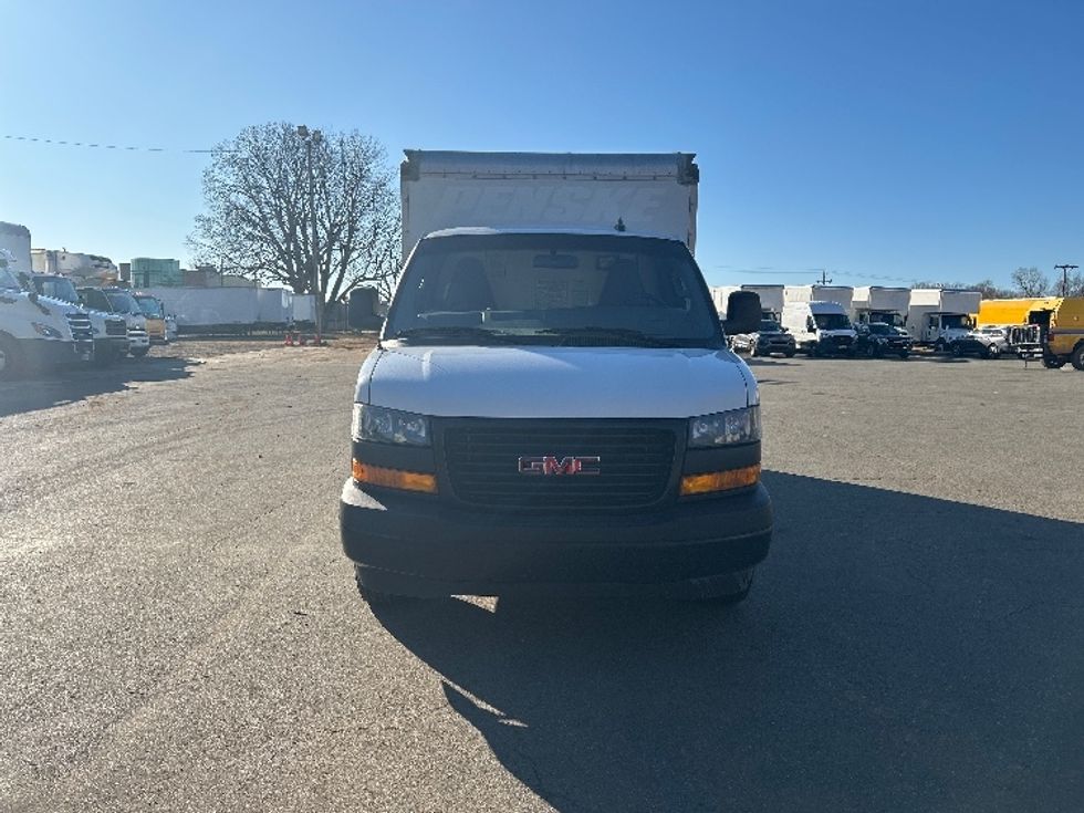 Light Duty Box Truck-Light and Medium Duty Trucks-GMC-2021-Savana G33503-Mebane-NC-107,382\n\t\tmiles-$ 29,750 - Image 2