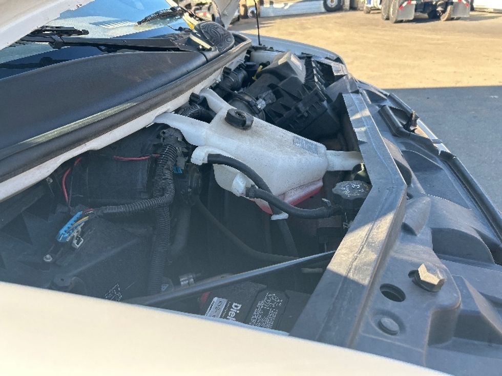 Light Duty Box Truck-Light and Medium Duty Trucks-GMC-2021-Savana G33503-Mebane-NC-107,382\n\t\tmiles-$ 29,750 - Image 24