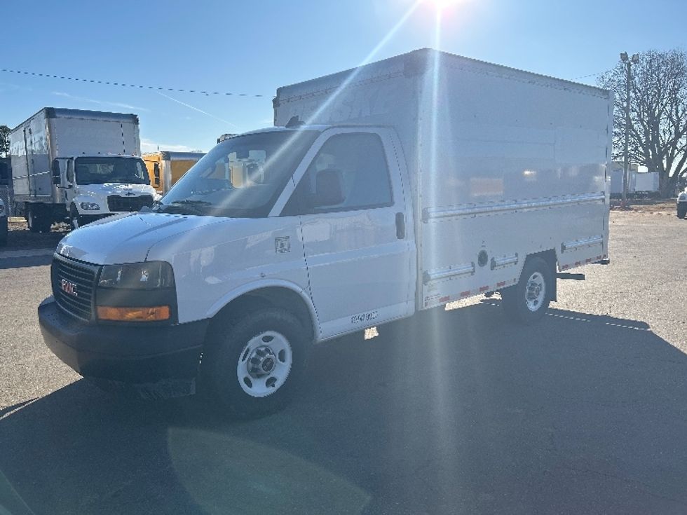 Light Duty Box Truck-Light and Medium Duty Trucks-GMC-2021-Savana G33503-Mebane-NC-107,382\n\t\tmiles-$ 29,750 - Image 3