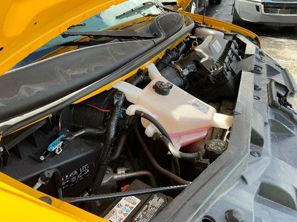 Light Duty Box Truck-Light and Medium Duty Trucks-GMC-2021-Savana G33503-Medley-FL-115,606\n\t\tmiles-$ 24,750 - Image 23