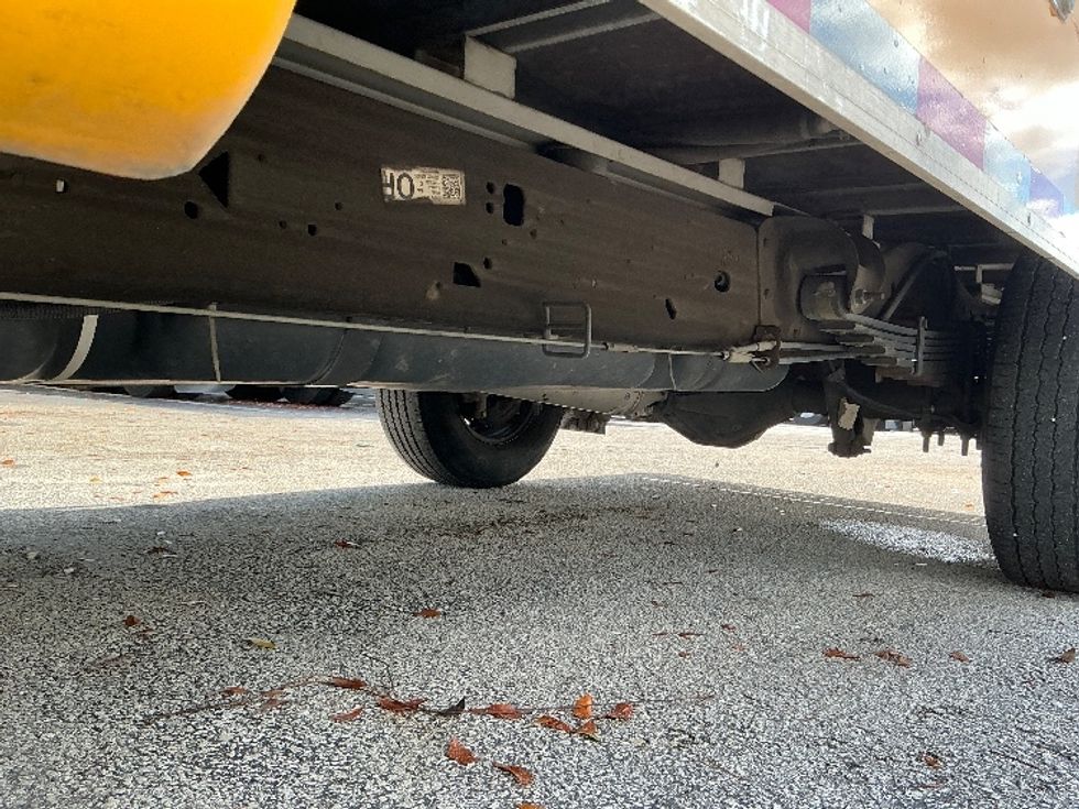 Light Duty Box Truck-Light and Medium Duty Trucks-GMC-2021-Savana G33503-Medley-FL-115,606\n\t\tmiles-$ 24,750 - Image 5