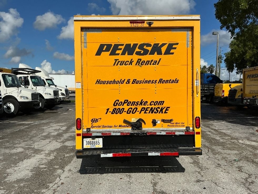 Light Duty Box Truck-Light and Medium Duty Trucks-GMC-2021-Savana G33503-Medley-FL-115,606\n\t\tmiles-$ 24,750 - Image 7