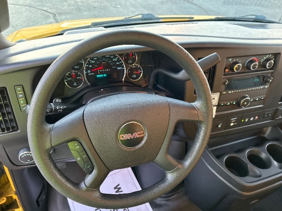 Light Duty Box Truck-Light and Medium Duty Trucks-GMC-2021-Savana G33503-Memphis-TN-102,104\n\t\tmiles-$ 26,000 - Image 17